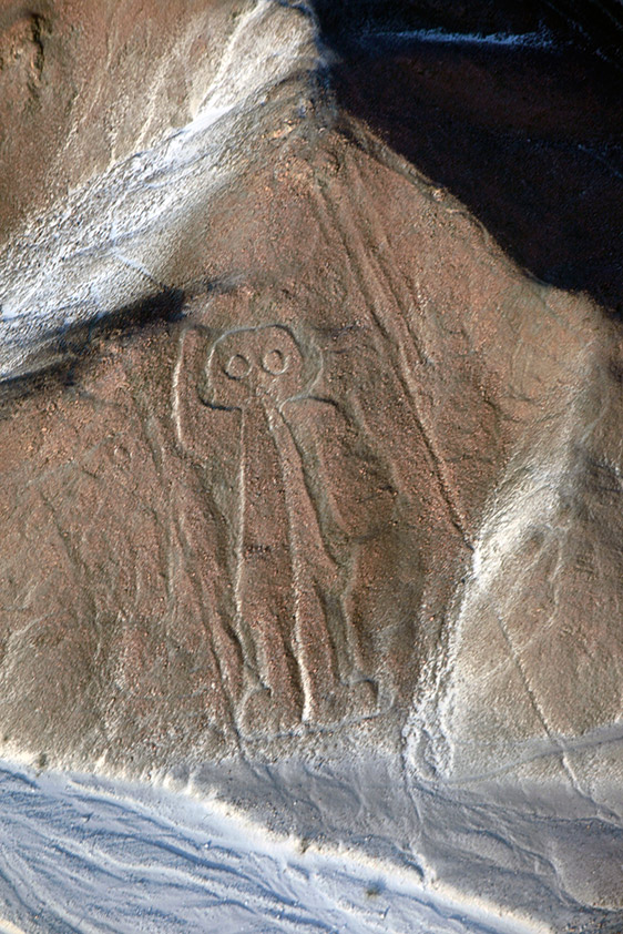 Le mytique site des lignes de Nazca. Il s'agit là de l'astronaute.